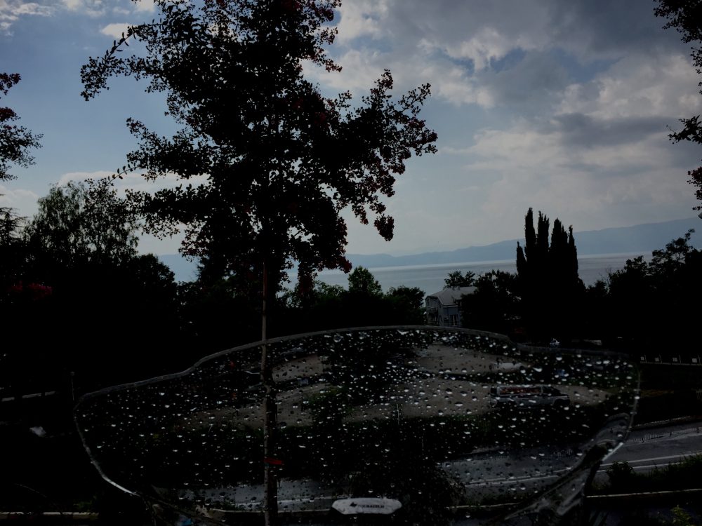 Ankunft bei Regen in Sveti Stefan am Ohrid-See