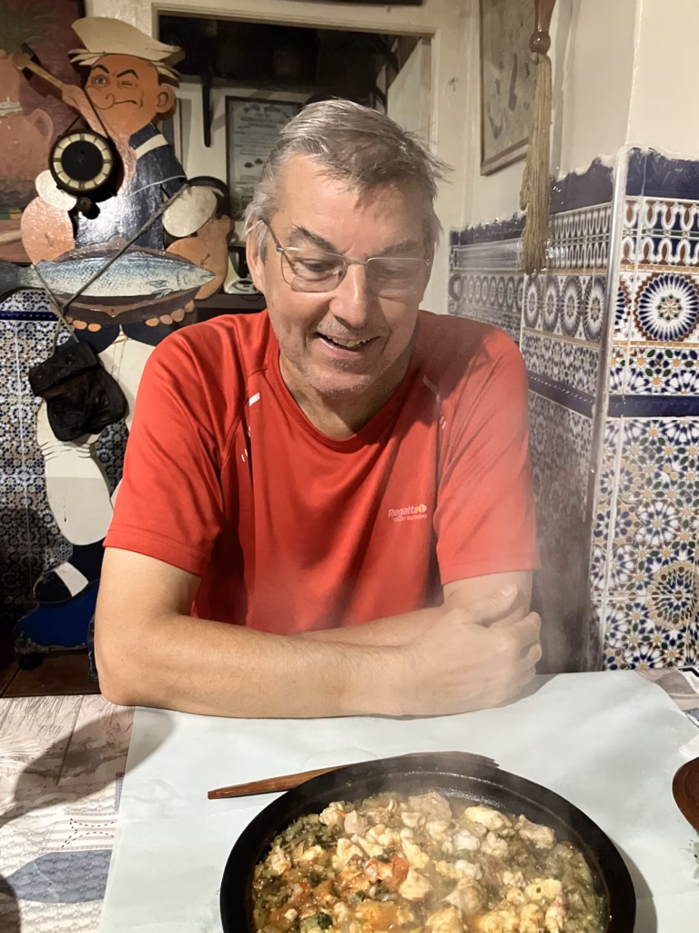 2025, Pi im Restaurant, Tanger, Marokko