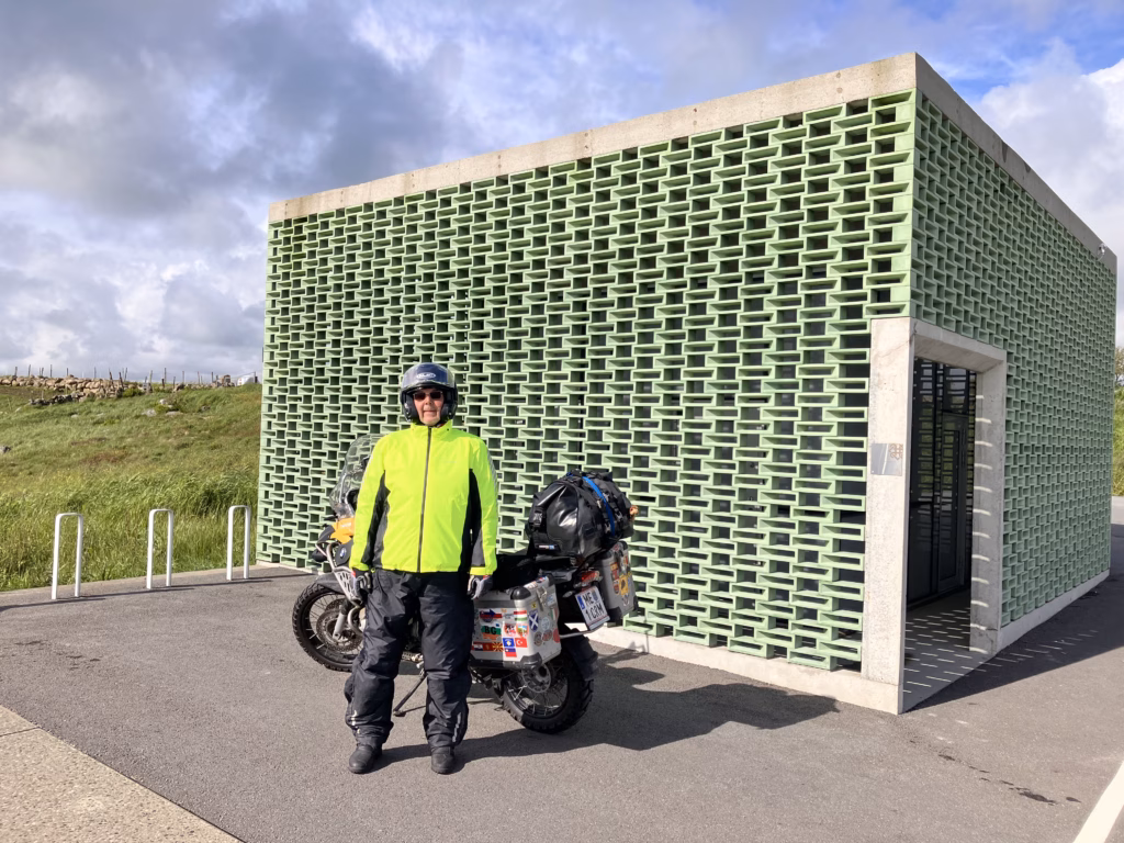 WC-Anlage am kleinen Madland Haven Norwegen