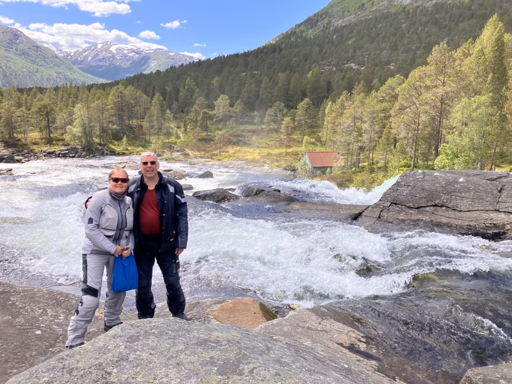 Ami & Pi Likholefossen