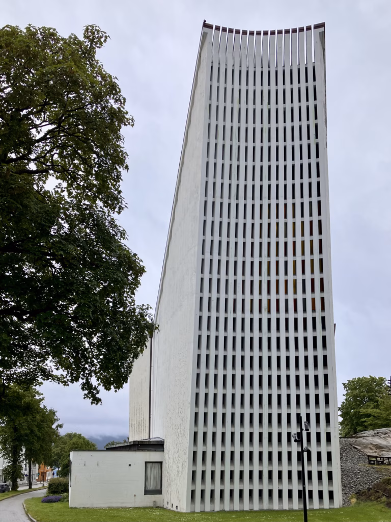 Kirkelandet Kirke Kristiansund Norwegen