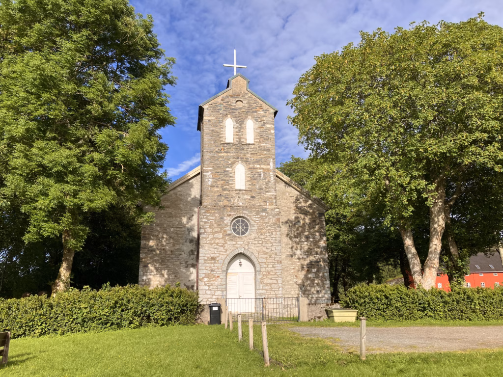 Kirche in Tjotta Norwegen