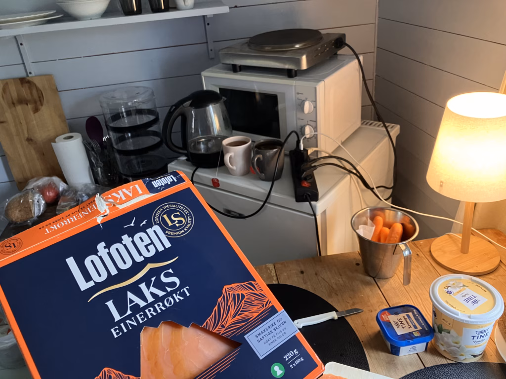 Lachsfrühstück im Rorbuer Norwegen