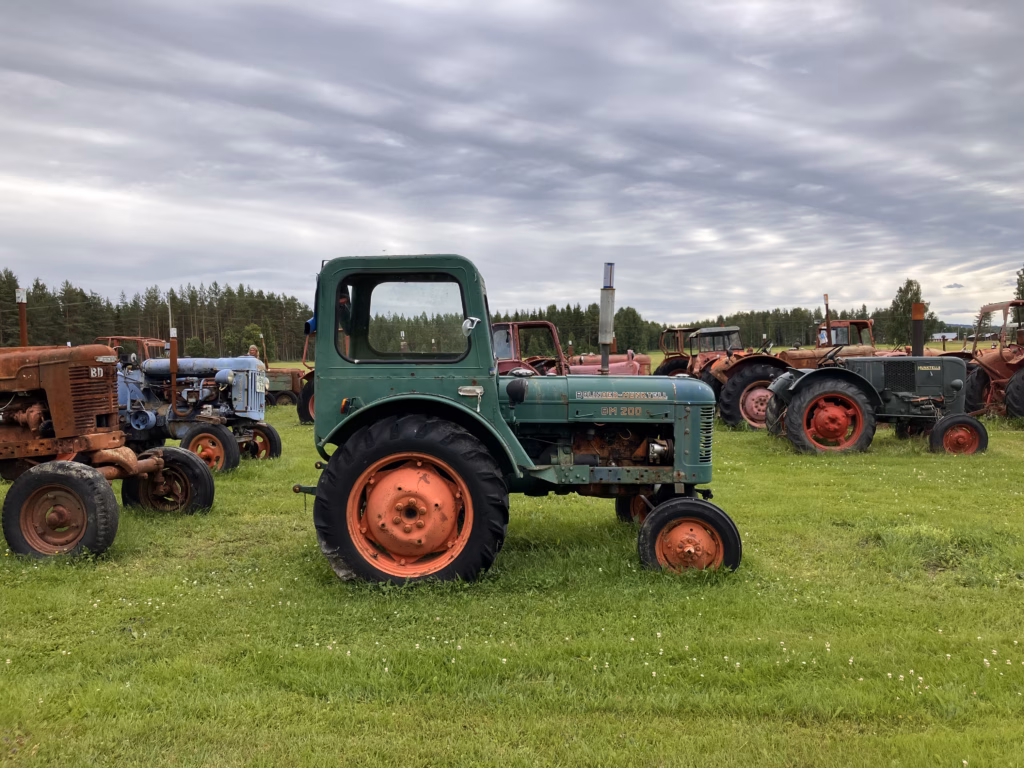 Traktormuseum bei Överkalix Schweden