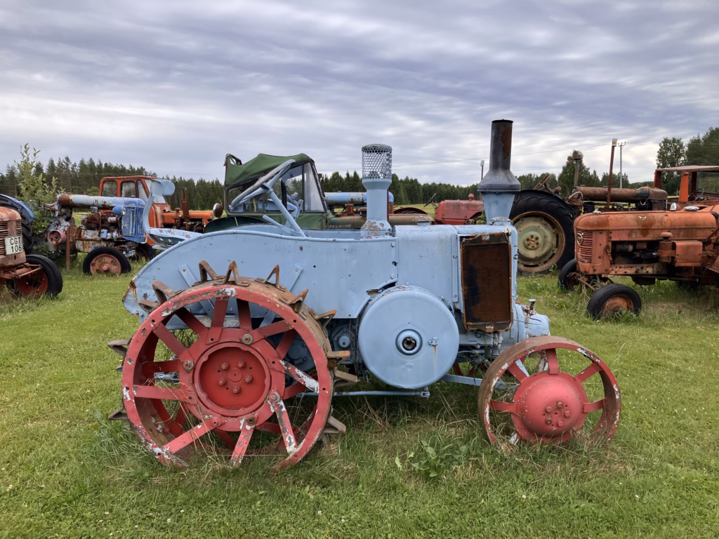Traktormuseum bei Överkalix Schweden